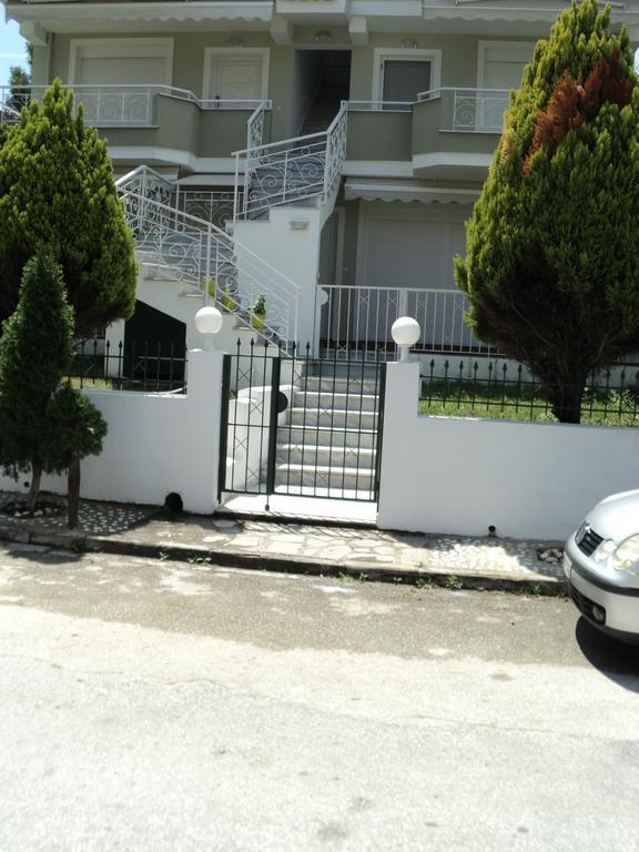 Serenada Apartment Nea Iraklitsa Exterior photo